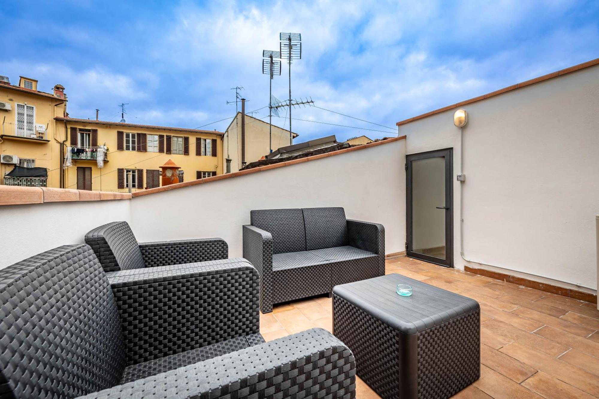 Yid Donatello Con Terrazzo Florença Exterior foto